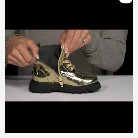 Boots by Naturino for girls size 26 EU - 9.5 US ;16.2cm closure Zipper and laces - Picture 10 of 14